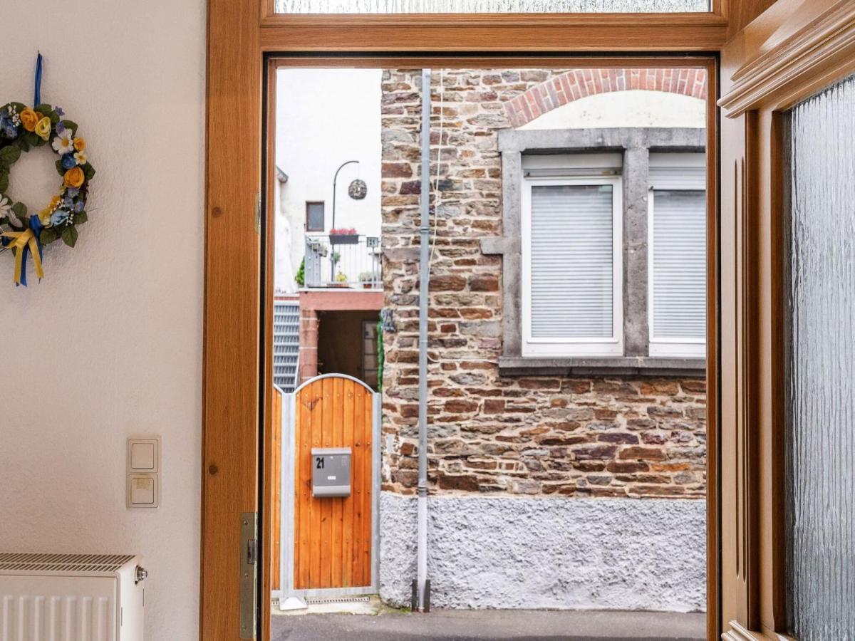 Comfortable Apartment In Ediger Eller Eifel Санкт Алдегунд Екстериор снимка